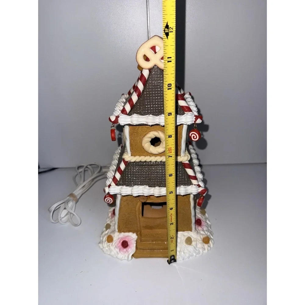 VTG Dept 56 North Pole Series Gingerbread House Lights Up RARE! Pretzel Gumdrops